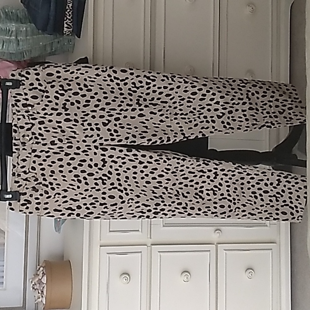 Chico's size 1R, So Slimming Girl Friend Slim Leg Ankle Pants